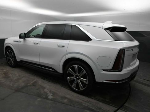 New 2025 Cadillac Escalade IQ Luxury 2 image 6