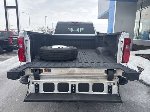 Used 2022 Chevrolet Silverado 3500 High Country w/ Safety Package II image 12