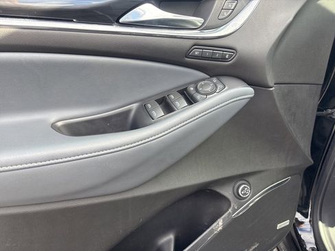 Used 2022 Buick Enclave Premium image 23