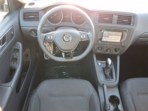 Used 2015 Volkswagen Jetta S w/ Welcome Package image 12
