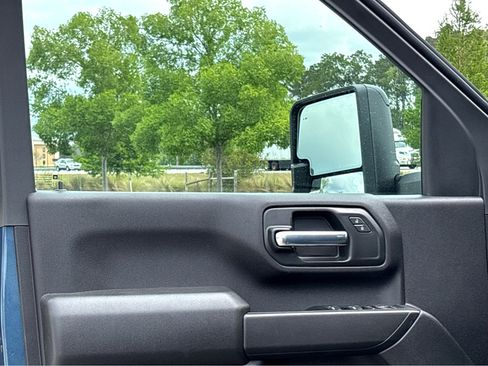 New 2026 Chevrolet Silverado 2500 Custom w/ Custom Value Package AWD/4WD image 8