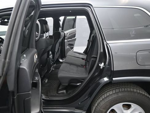 Used 2016 Jeep Grand Cherokee Laredo w/ Quick Order Package 23E AWD/4WD image 26