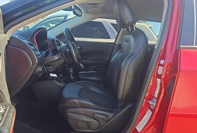 Used 2020 Jeep Compass Trailhawk AWD/4WD image 13