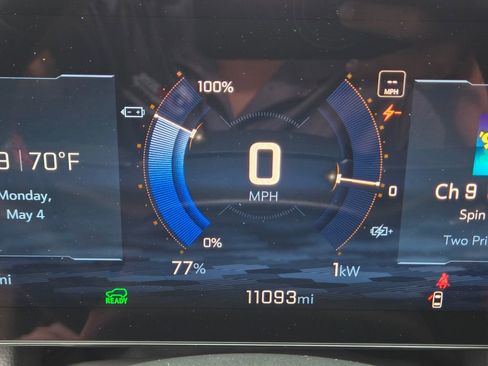 Used 2024 Chevrolet Equinox EV RS FWD image 20