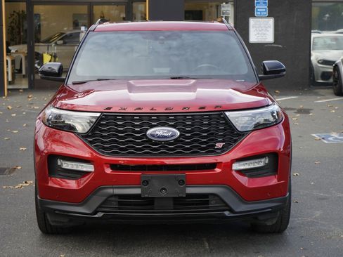 Used 2020 Ford Explorer ST w/ ST Street Pack image 4
