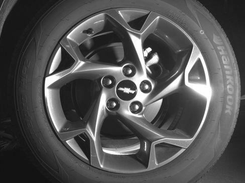 Used 2025 Chevrolet Trax LT w/ LT Convenience Package image 13