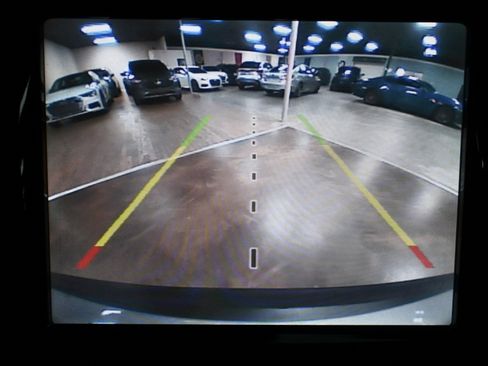 Used 2019 Jeep Cherokee Limited image 38