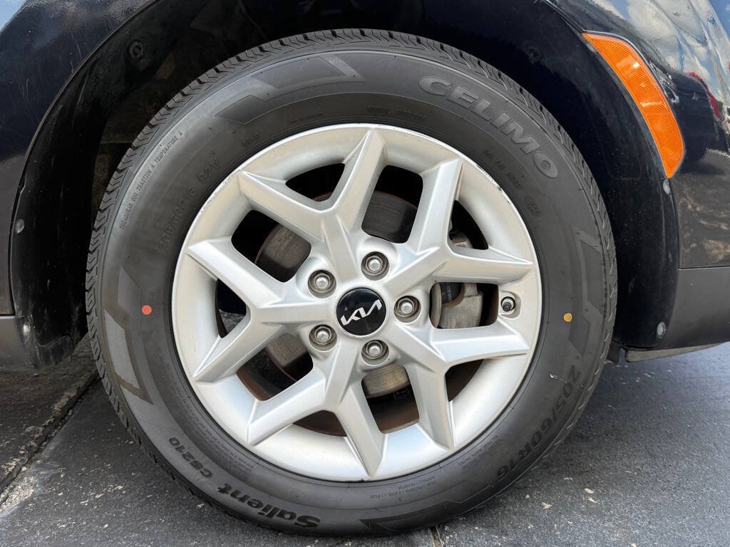 Used 2022 Kia Soul LX w/ Technology Package FWD image 28