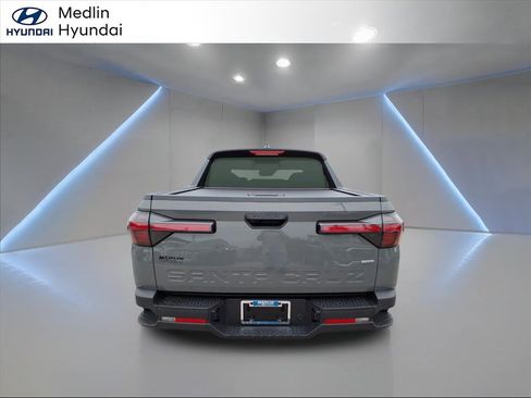 Used 2022 Hyundai Santa Cruz SEL w/ Activity Package image 4