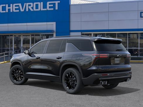 New 2026 Chevrolet Traverse LT image 3