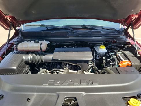 Used 2025 RAM 1500 Lone Star RWD image 17