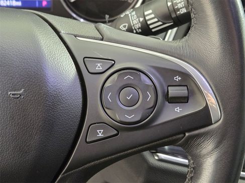 Used 2020 Buick Enclave Premium w/ Sun and Sites Package image 30