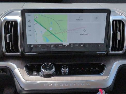 New 2026 Ford Expedition Max Platinum AWD/4WD image 18