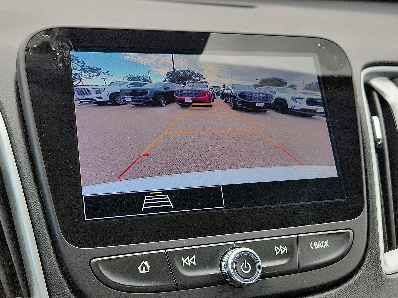 Used 2024 Chevrolet Malibu LT FWD image 19