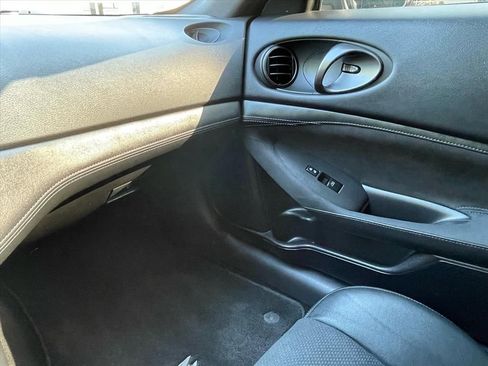 Used 2024 Nissan Z Performance w/ Floor Mat Package RWD image 15
