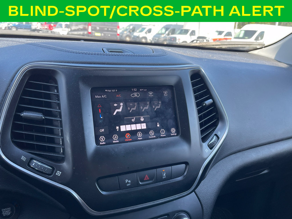 Used 2021 Jeep Cherokee Latitude Plus FWD image 16