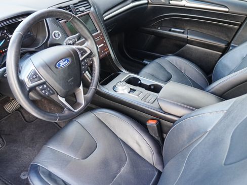 Used 2020 Ford Fusion Energi Titanium image 8