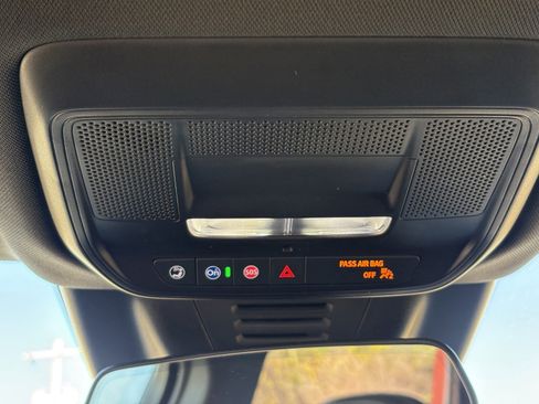 New 2026 Chevrolet Equinox EV LT w/ LPO, Blackout Package image 18