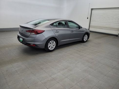 Used 2019 Hyundai Elantra SE FWD image 10