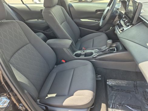 Certified 2025 Toyota Corolla LE FWD image 25