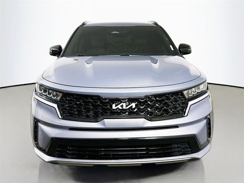 Used 2022 Kia Sorento S image 2