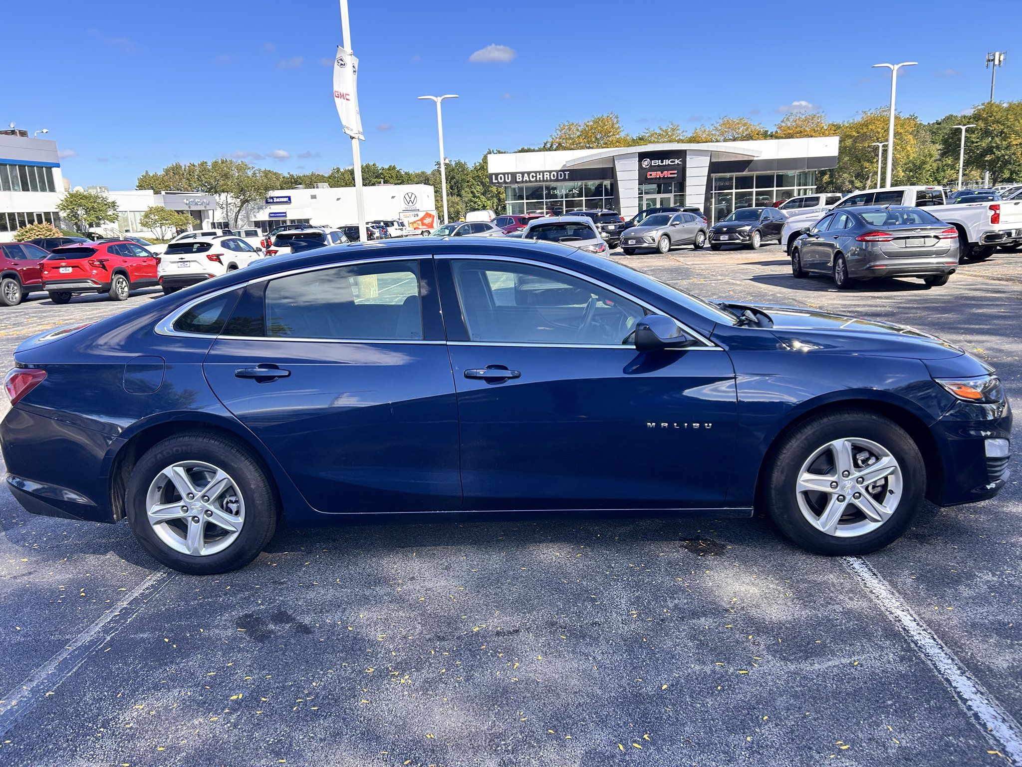 Used 2022 Chevrolet Malibu LT FWD image 4