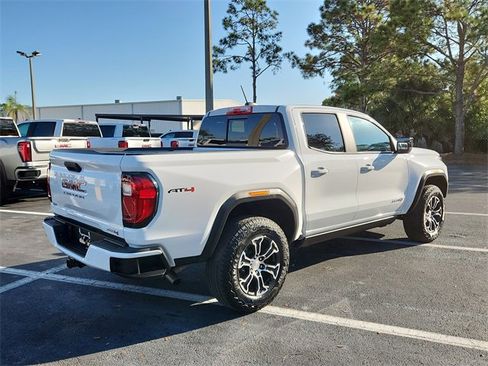 Certified 2025 GMC Canyon AT4 image 4