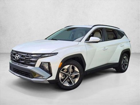 Used 2025 Hyundai Tucson SEL FWD image 1