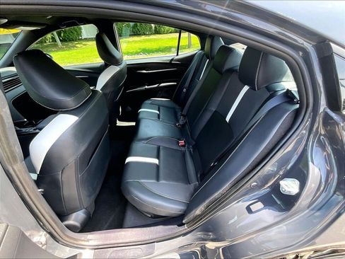 Used 2025 Toyota Camry SE FWD image 15