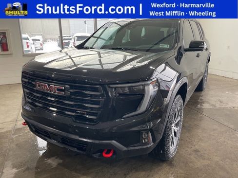 Used 2025 GMC Acadia AT4 w/ Luxury Package image 1