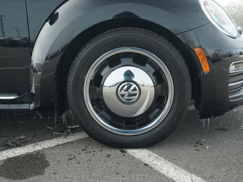 Used 2018 Volkswagen Beetle 2.0T Coast image 35