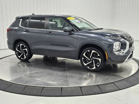 Used 2024 Mitsubishi Outlander SE AWD/4WD image 7