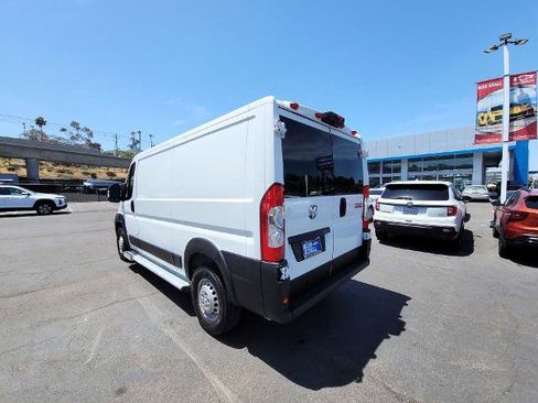 Used 2025 RAM ProMaster 2500 w/ U-Haul Equipment Group FWD image 6