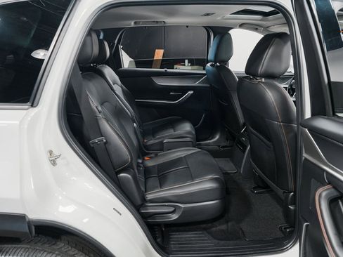 Used 2024 MAZDA CX-90 3.3 Turbo w/ Preferred Plus image 34