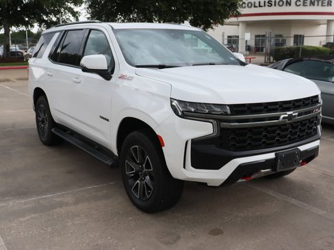 Used 2021 Chevrolet Tahoe Z71 w/ Z71 Signature Package AWD/4WD image 2