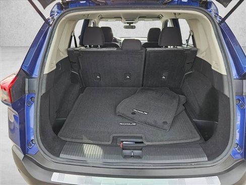 Used 2021 Nissan Rogue SV image 7