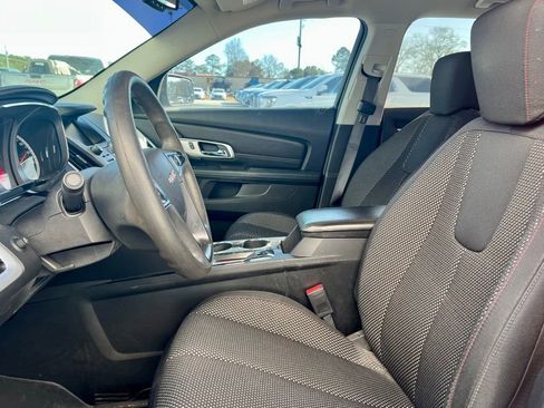 Used 2017 GMC Terrain SLE image 4