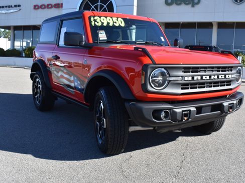 Used 2023 Ford Bronco Black Diamond image 3