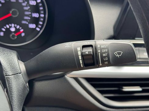 Used 2024 Kia Forte LXS w/ LXS Technology Package FWD image 21
