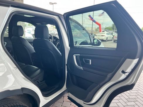 Used 2017 Land Rover Discovery Sport HSE AWD/4WD image 48