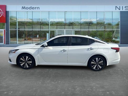 Certified 2021 Nissan Altima 2.5 SV image 8