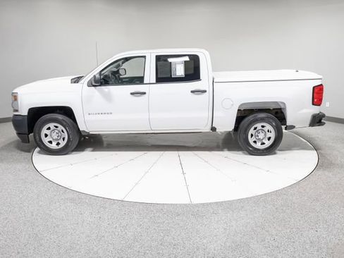 Used 2018 Chevrolet Silverado 1500 W/T w/ Trailering Package image 29