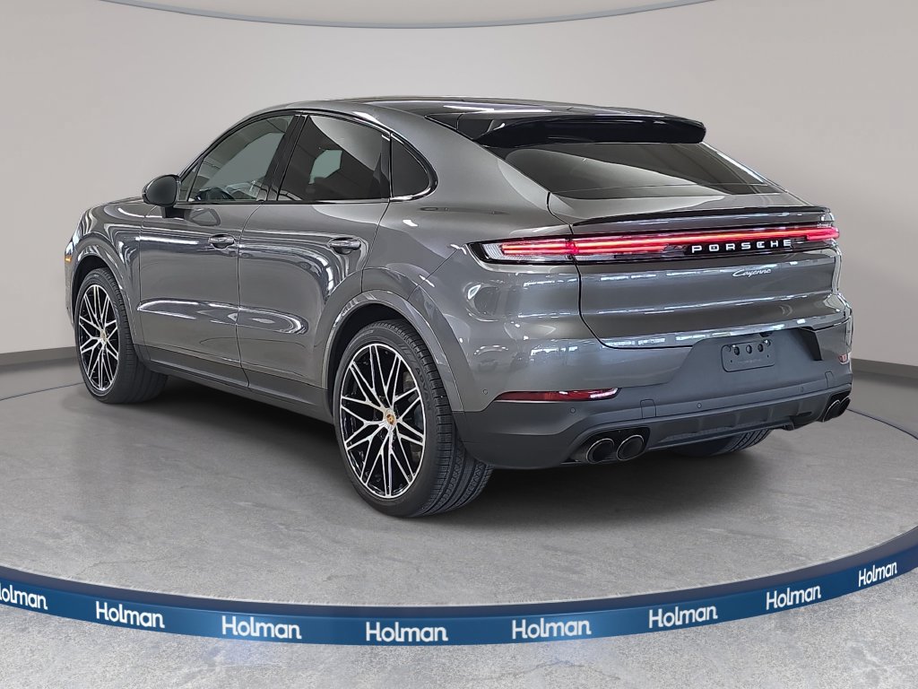 Used 2024 Porsche Cayenne Coupe AWD/4WD image 9