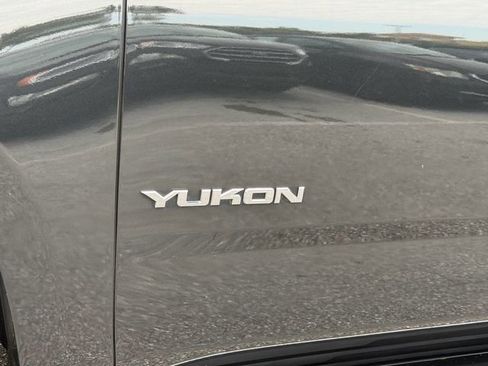 Used 2020 GMC Yukon SLT RWD image 5