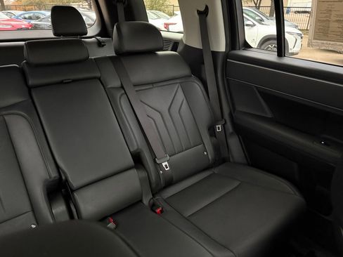 Used 2025 Hyundai Santa Fe SEL image 39