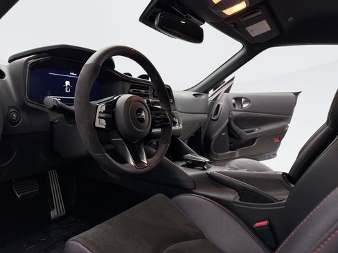 Used 2024 Nissan Z NISMO w/ Floor Mat Package image 10