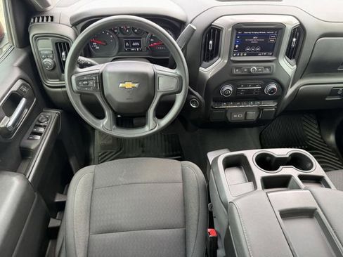 Certified 2022 Chevrolet Silverado 1500 Custom RWD image 18