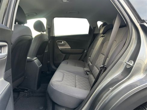 Used 2018 Kia Niro LX image 15