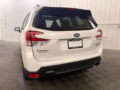 Used 2020 Subaru Forester Premium AWD/4WD image 4