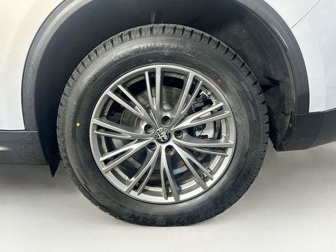 Used 2023 Alfa Romeo Stelvio Sprint RWD image 11